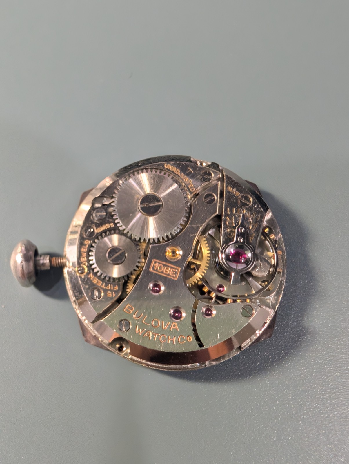 BULOVA 1942 10BE Movement, Running Well Keeping Good Vintage Time +/- 2-3min