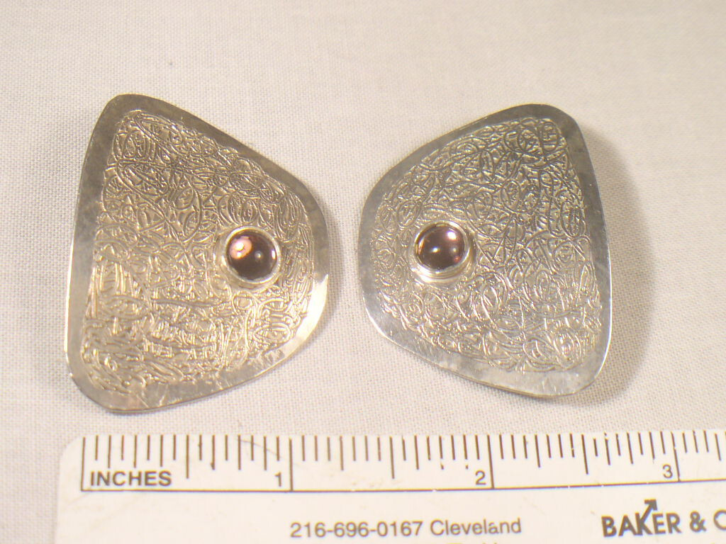# EARRING CLIP SILVER TONE FINISH NEW OLD STOCK P28 last