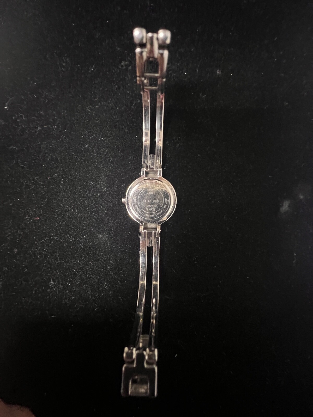 Movado Bela Women’s Watch – Timeless Elegance with Mother-of-Pearl Dial