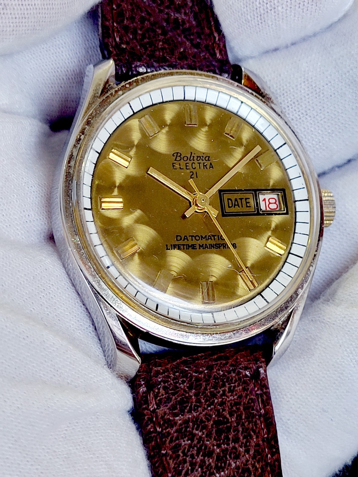 Bolivia Electra 21 Datomatic Men’s Watch 37mm Sunburst Dial Vintage Mechanical