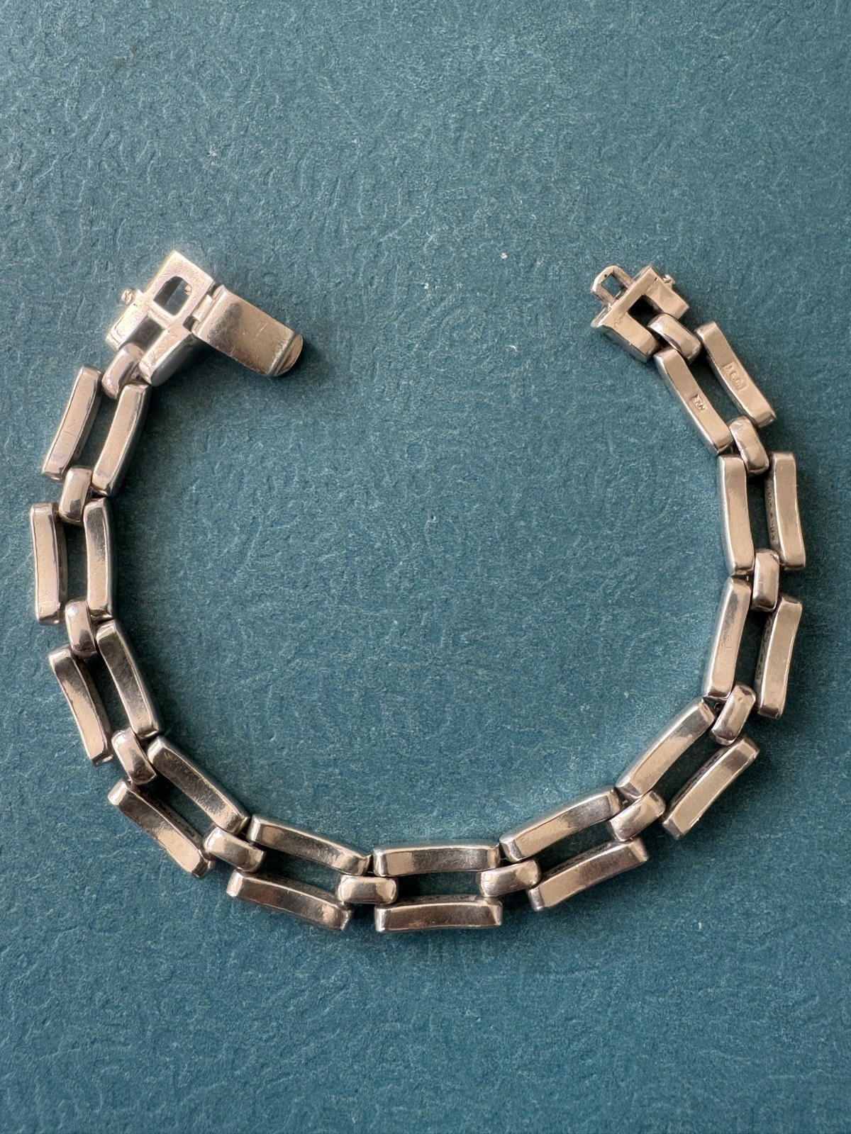 Vintage IEC Italy .925 Sterling Silver Heavy Link Bracelet Size 7.25” 35.4 gr.
