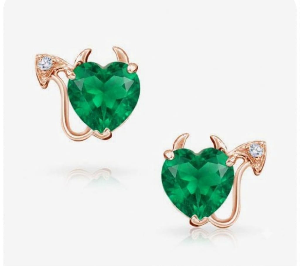 4ct Heart Simulated Green Emerald/Diamond Helloween Stud Earring Rose Gold Plate