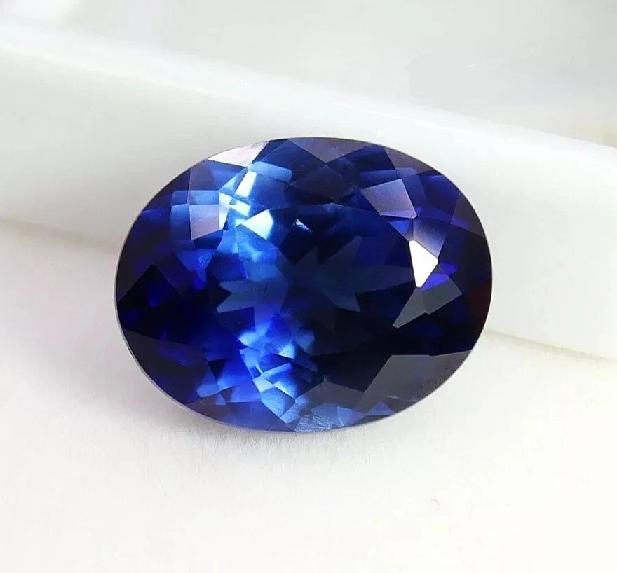 Natural Oval Cut 28 Ct Blue Sapphire Loose Flawless AGL Certified Gemstone