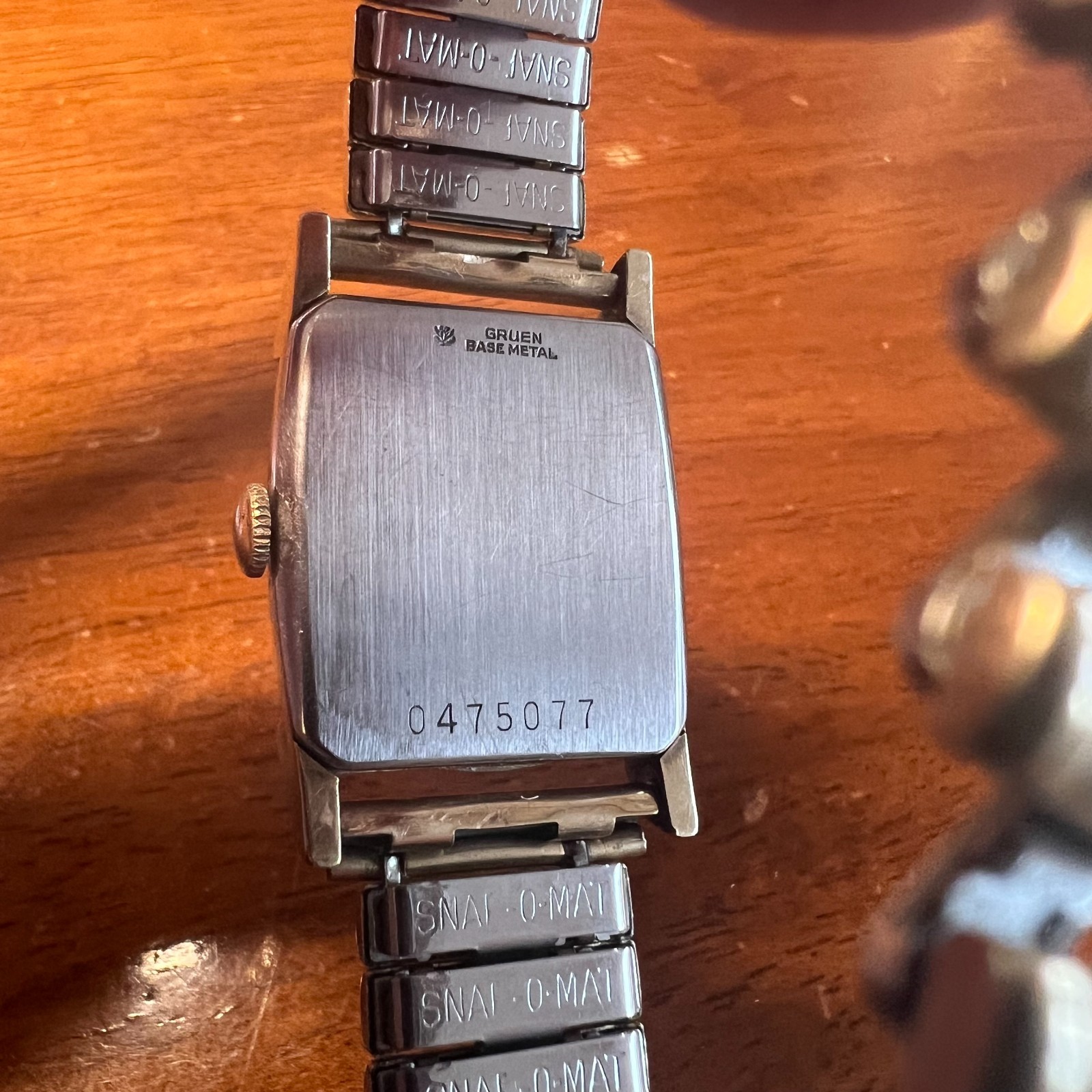 Vintage 1940s Gruen Curved Art Deco Tank Watch – 10K Gold Filled Manual Wind