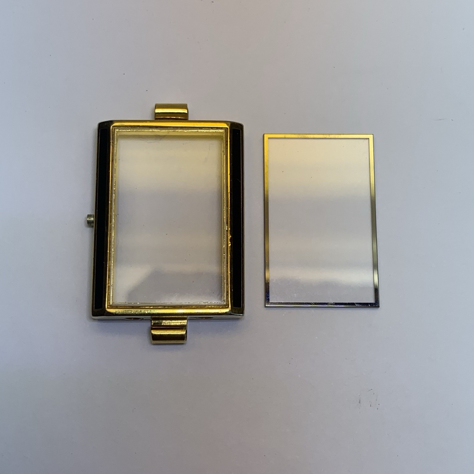 ST DUPONT Paris Gold Plated Case Lacquer De Chine 21X28mm Vintage
