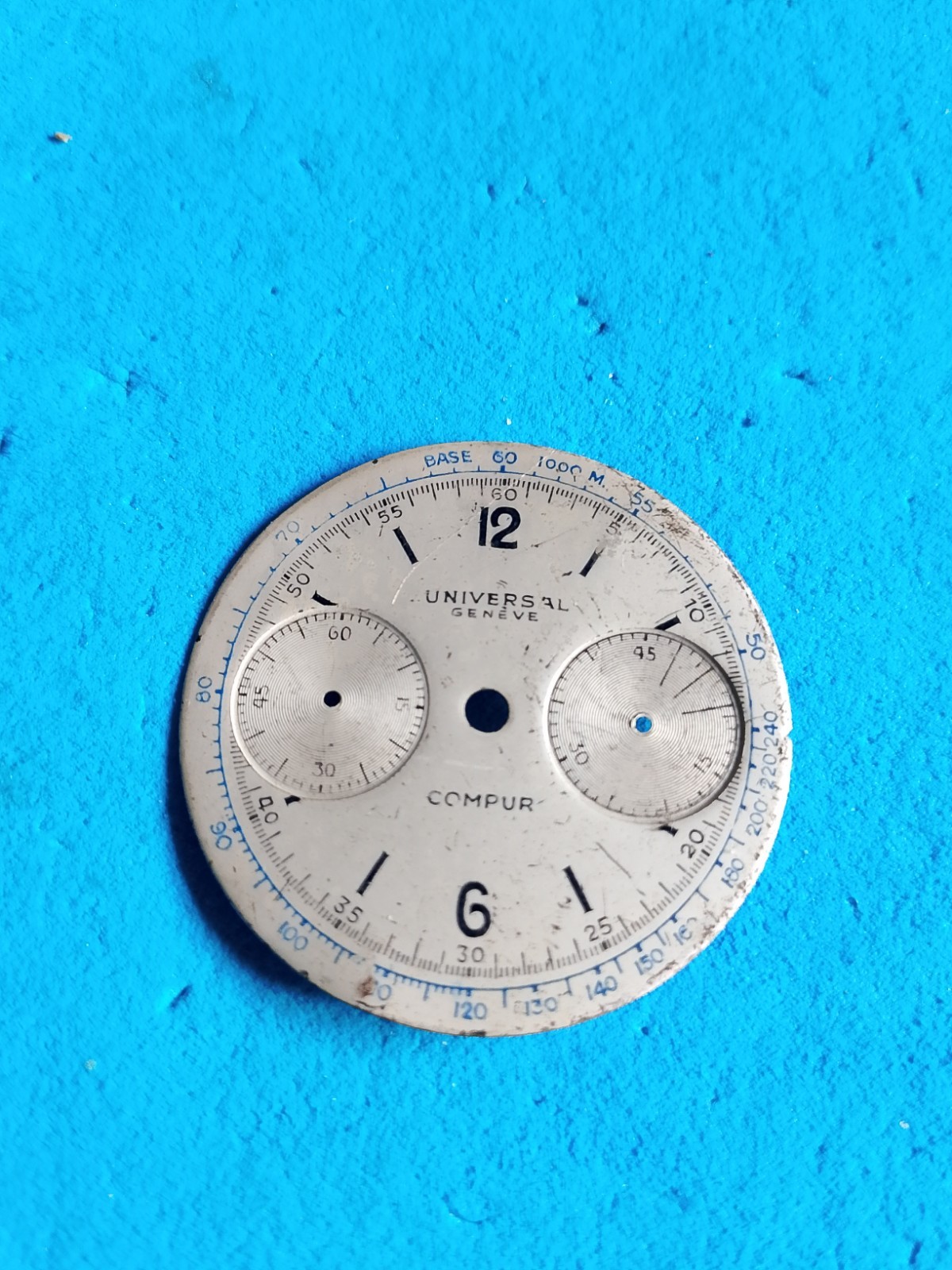 universal geneve Dial