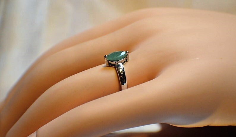 4x8mm .65ct NATURAL GENUINE AFRICAN EMERALD 925 STERLING SILVER RING
