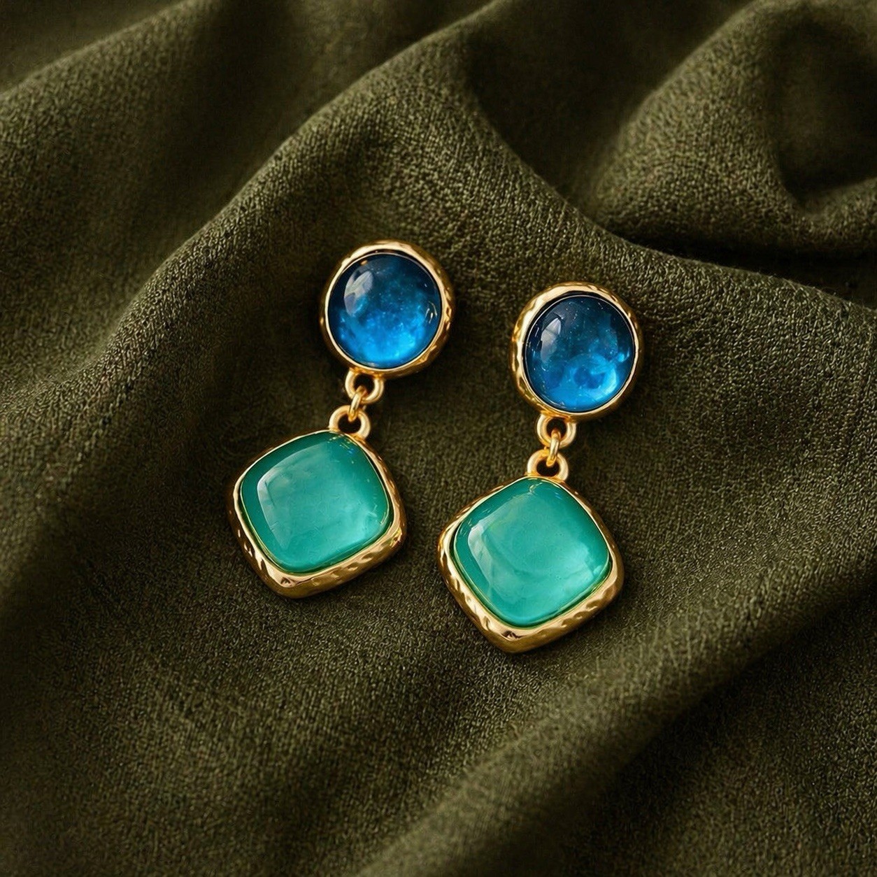 Medieval Museum Earrings Gripoix Gold Hammered Antique Cabochon Boho Mogul VTG