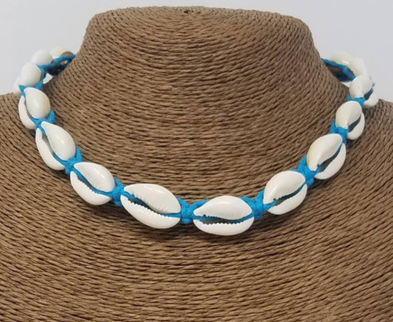 Cowrie Shell Necklace Unisex – Handmade Natural Shell – Adjustable Choker