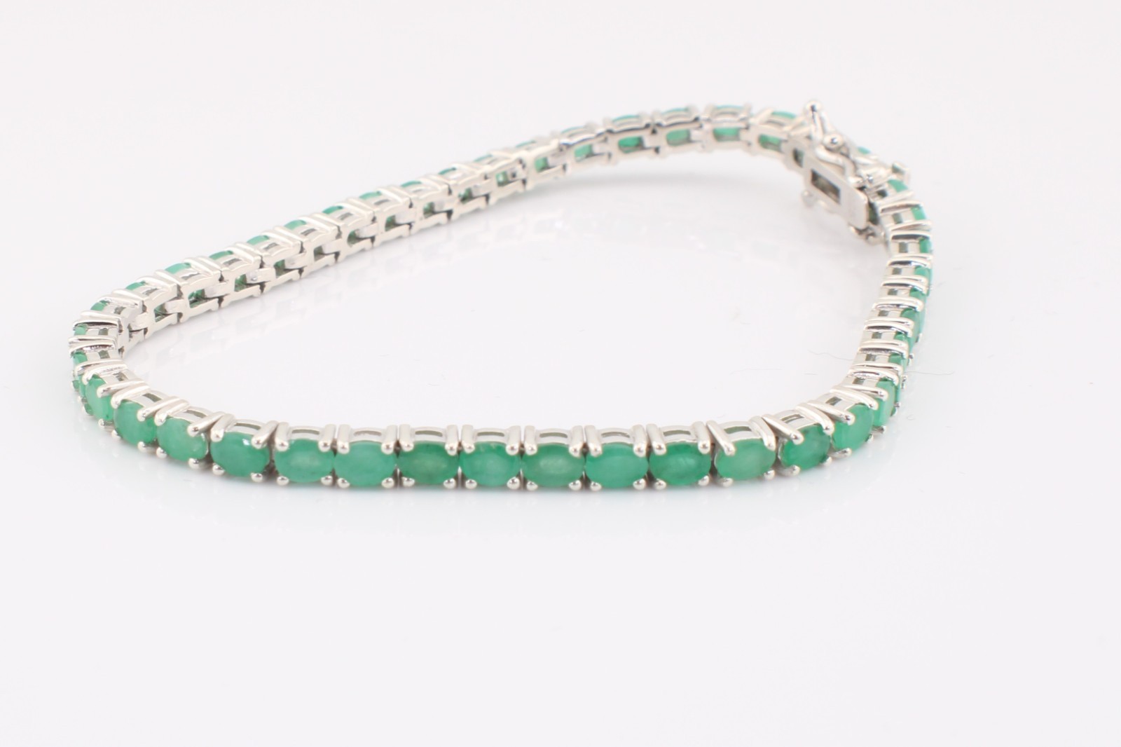 925 Sterling Silver and Emerald Tennis Bracelet