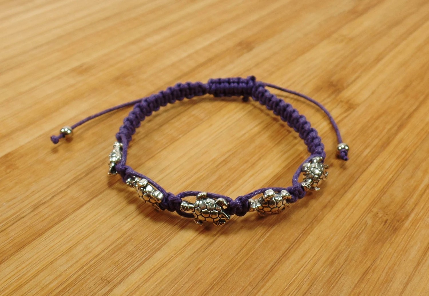 Turtle Bracelet – Green or Purple Cord Macrame | Handmade Adjustable Sea Turtle