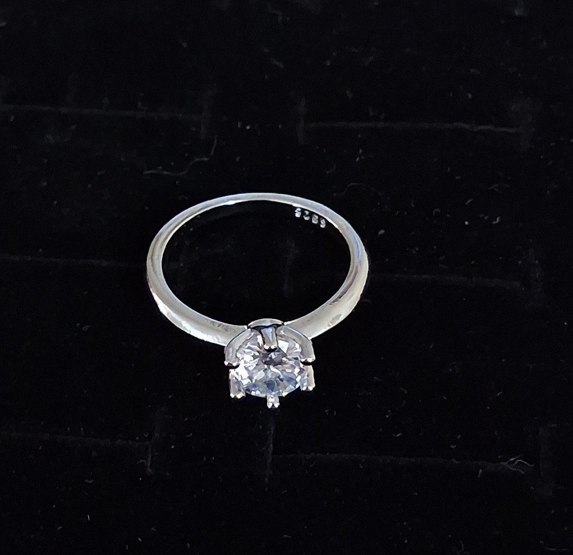 New Sterling Silver 925 Cubic Zirconia Solitaire Engagement Ring Size 7.75 w/Box