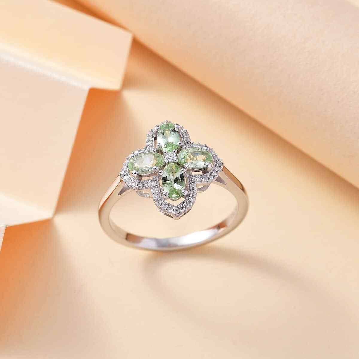 1.20 ctw Mint Garnet & Moissanite Clover Ring Rhodium Plated Sterling Size 6