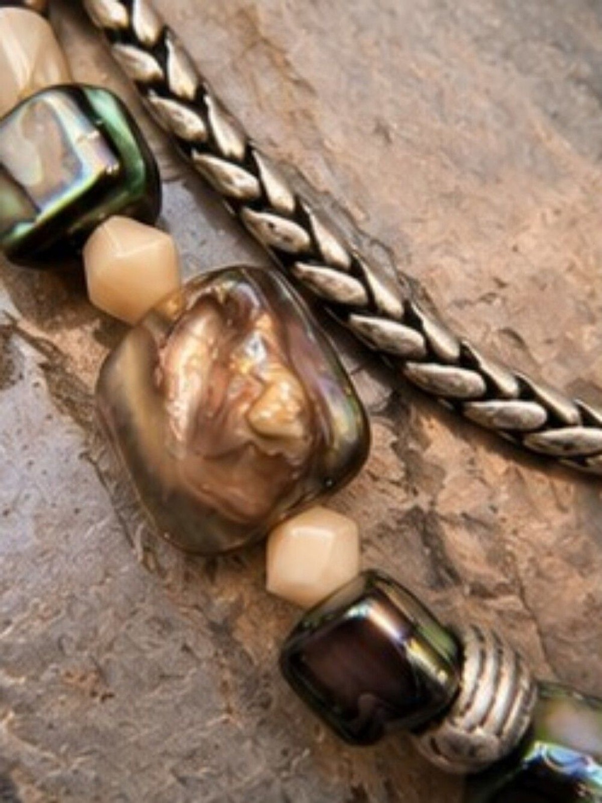 Vintage Chico’s Layered Abalone Mother of Pearl Necklace Silver Tone Boho Style