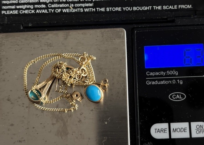 9ct Yellow Gold Turquoise GemStud Earring and Pendant Necklace Set
