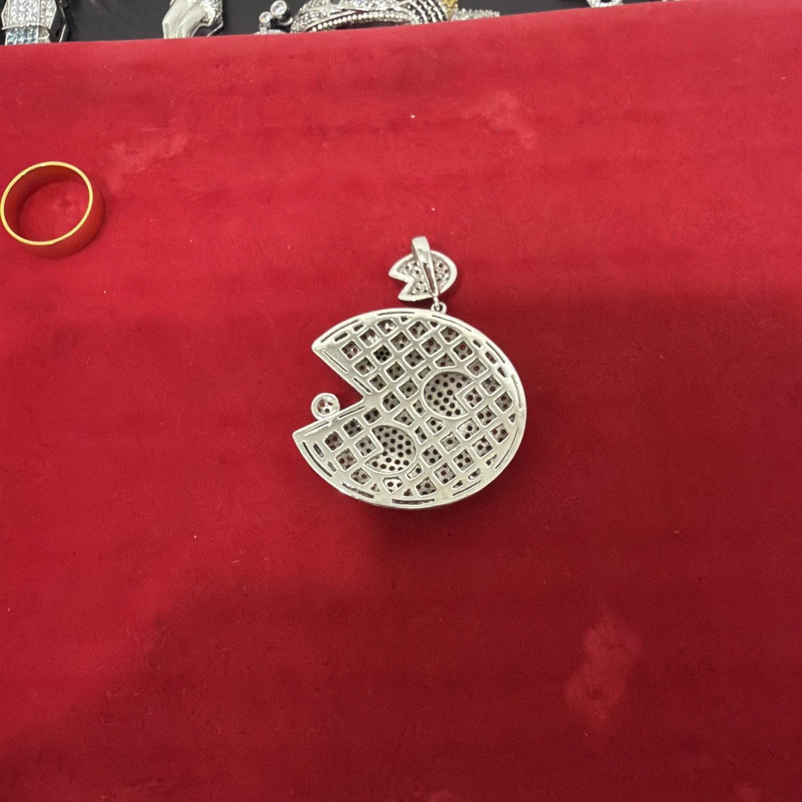 Stainless Steel Gold /red Tone Pac Man Pendent Charm Fashion Video Game Charm