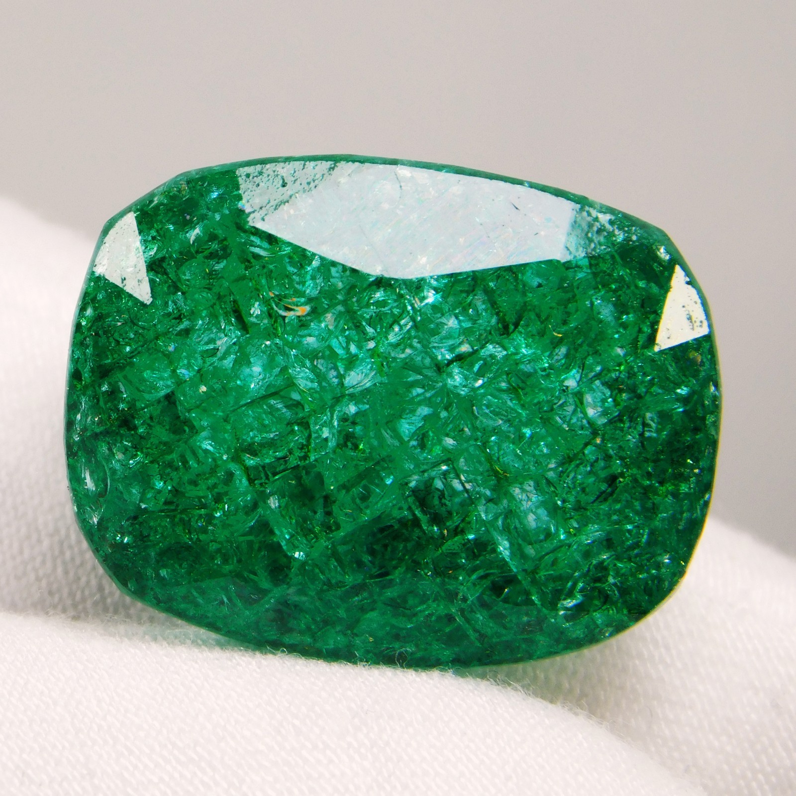 Stunning 37.30 Ct Natural Colombian Green Emerald – “Certified” Loose Gemstone