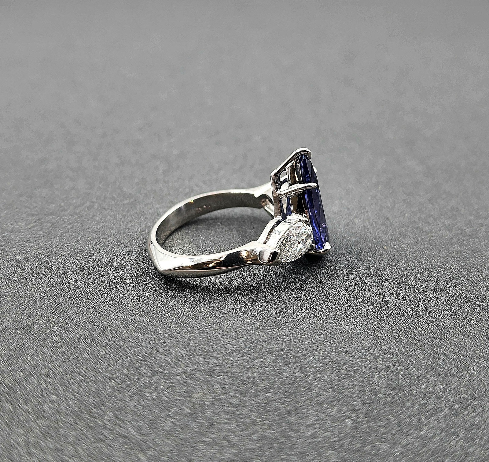5.09 ct GIA Certified NH Color Change Sapphire & Diamond Ring