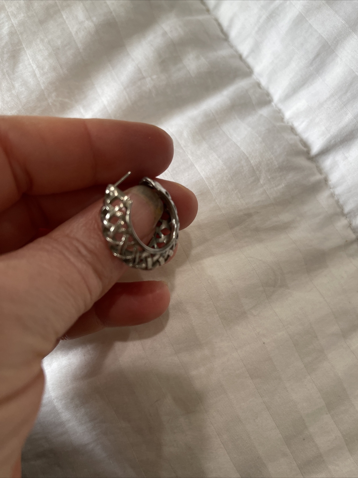 Hoop earrings for women About 1 Inch