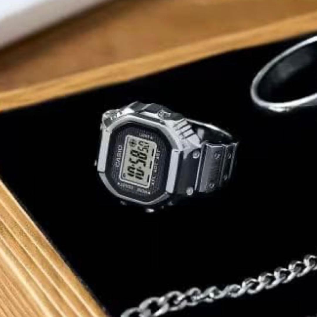 Super Scarce Item CASIO Ring Watch CRW 001 1 Silver New