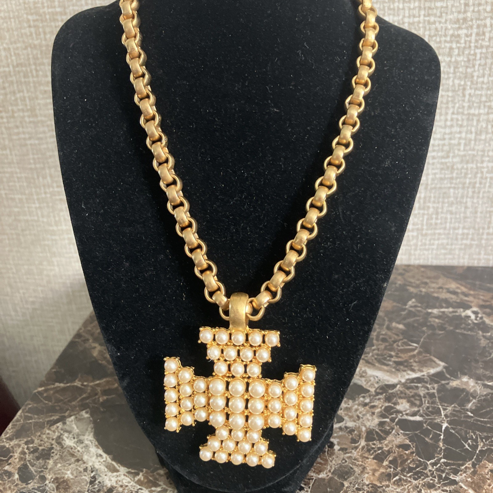 Vintage HIGH END Maltese Cross On Brushed Gold tone Heavy Chain – Ann Taylor?