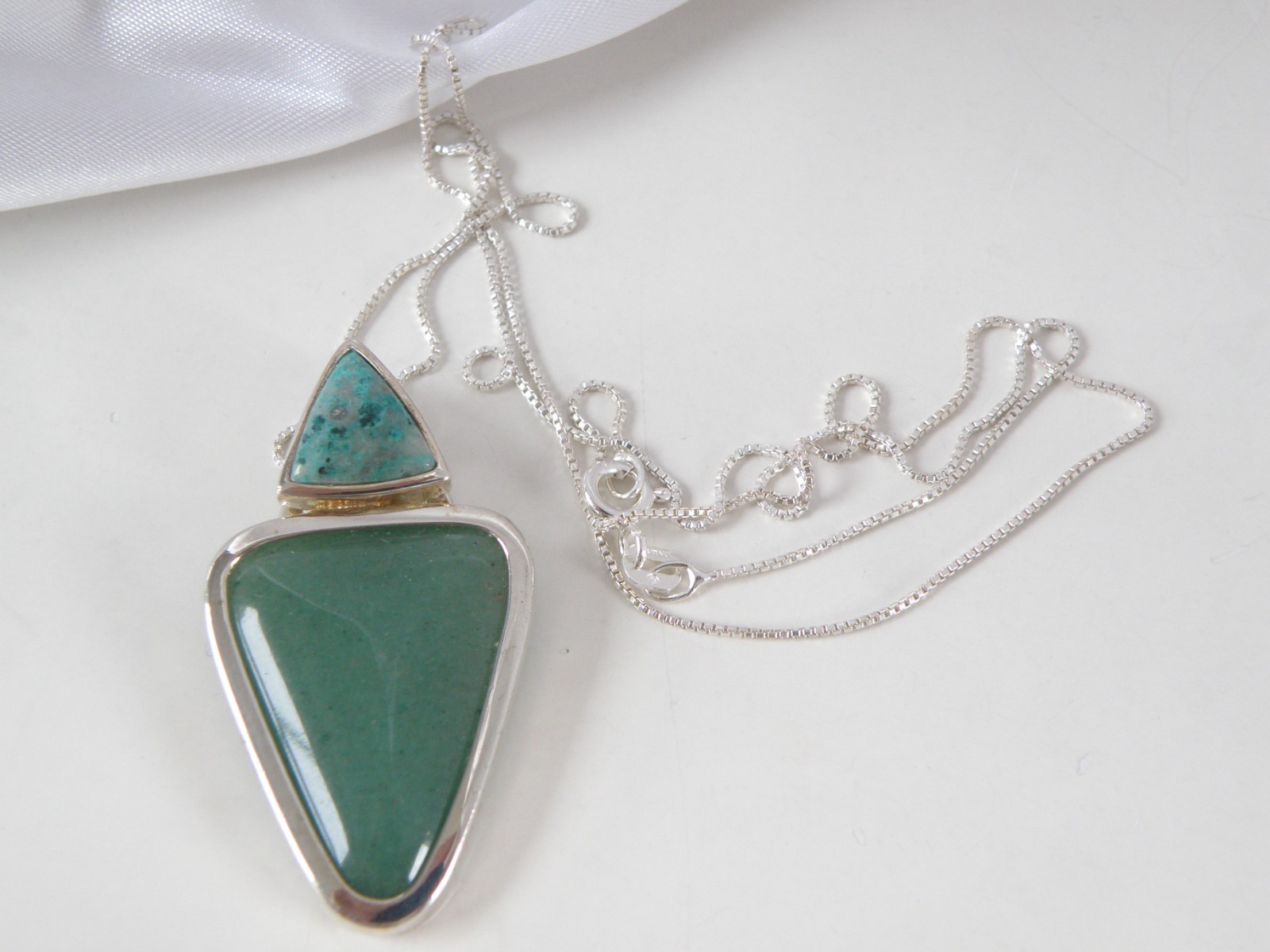 Vintage Sterling Silver 925 Aventurine Modern Slide Pendant Necklace