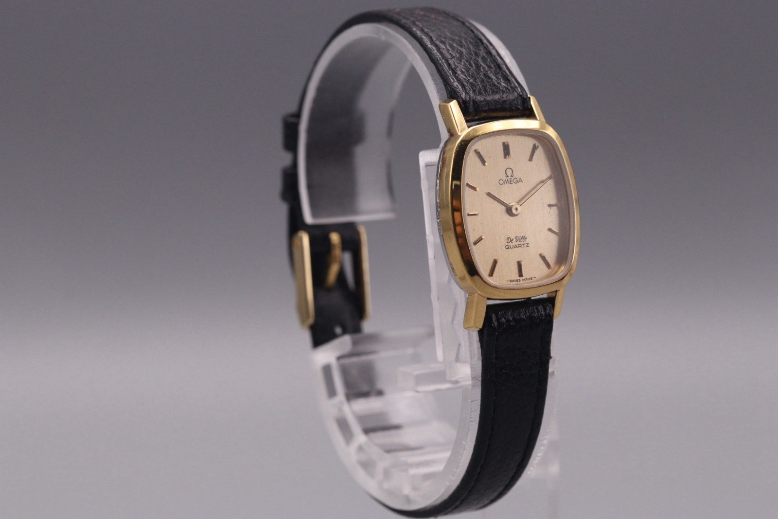 [NEAR MINT w/ Box] OMEGA De Ville White Dial Gold Quartz 19mm Ladies Watch
