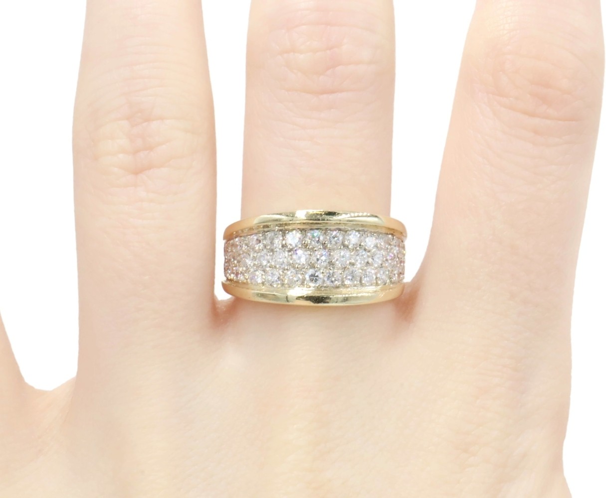 Estate 3-Row 1.70 Ctw Round Diamond 14KT Yellow Gold 10.6mm Cluster Ring 7.69g
