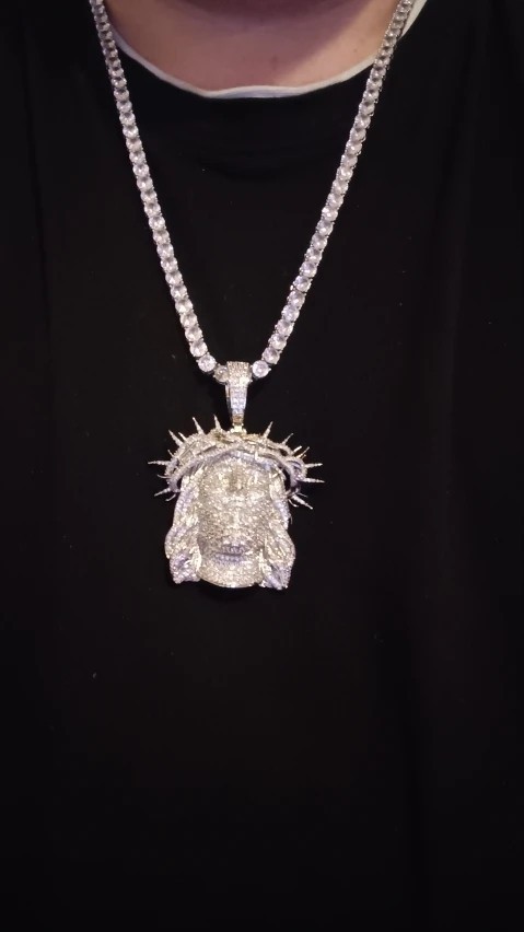 Iced Out Ratten Jesus Necklace Pendant for Men – Hip Hop Fashion Jewelry