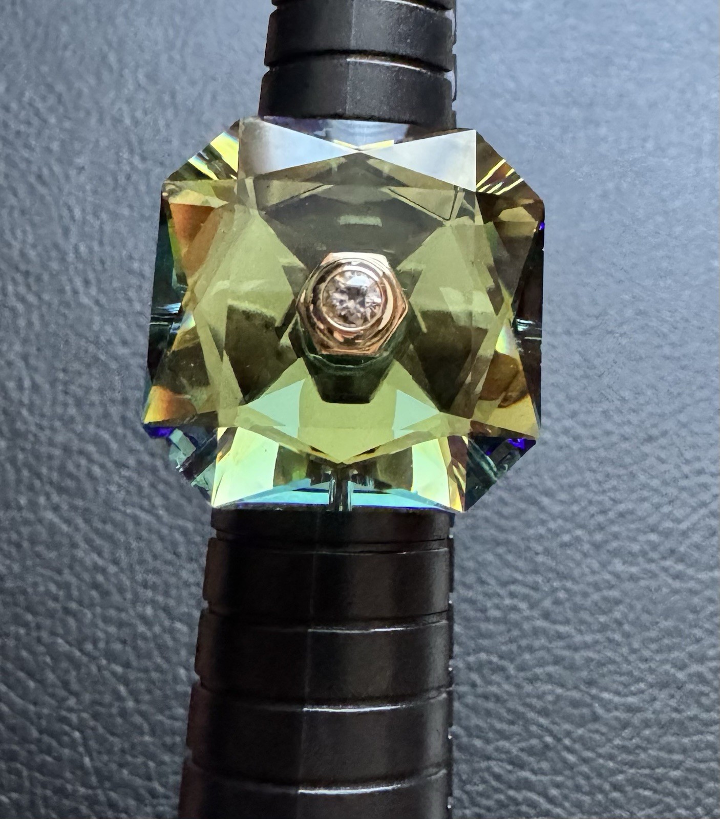 genuine swarovski Numina ring, Octagon cut, Green, Gold-tone plated, size 55