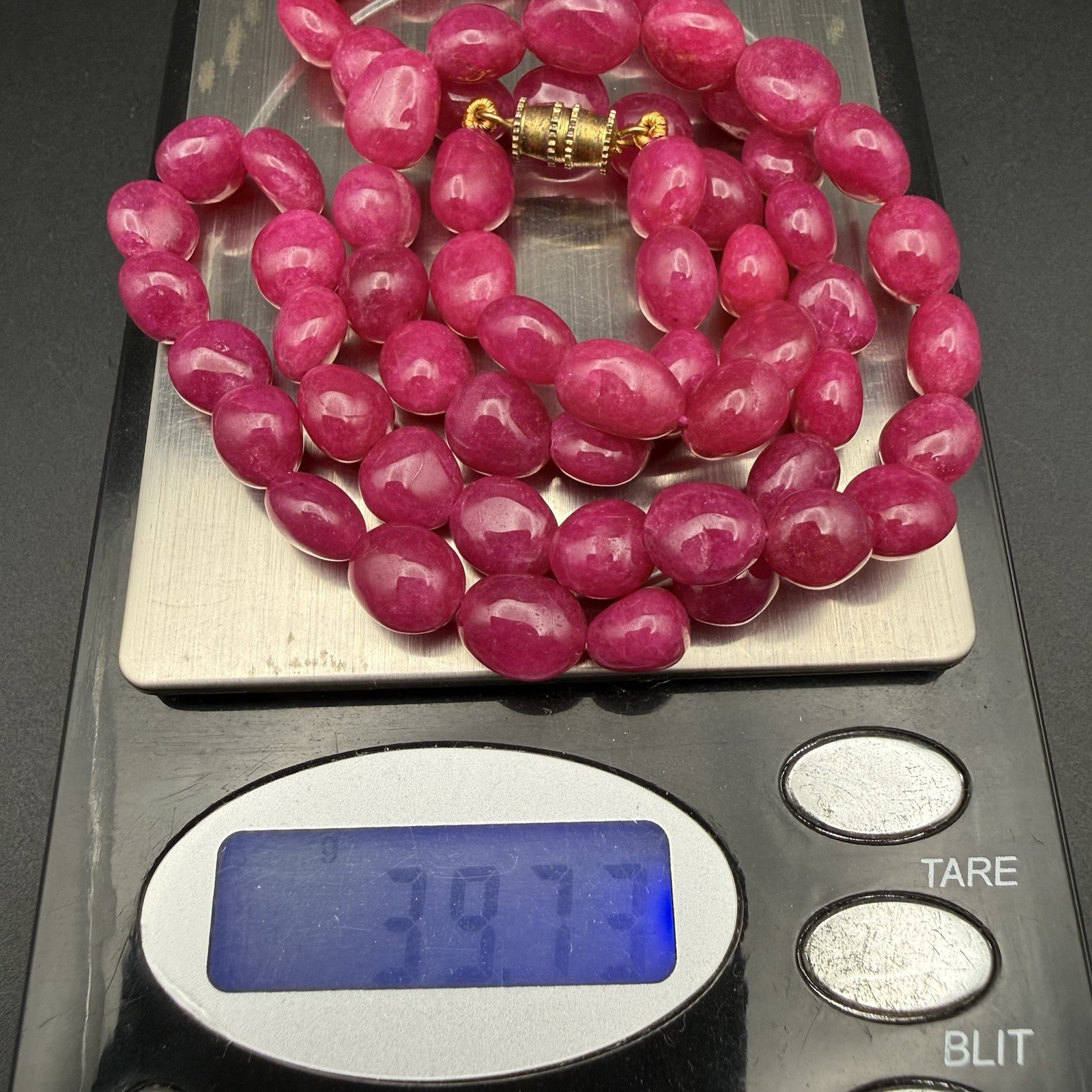 Vintage Pink Raspberry Dyed Jade Quartz Beaded Necklace Fuchsia 22″ Barrel Clasp