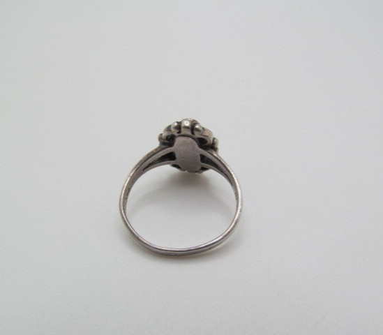 Vintage 925 Sterling Silver Fancy Beaded Twist Mother of Pearl Oval Ring Sz 6.5