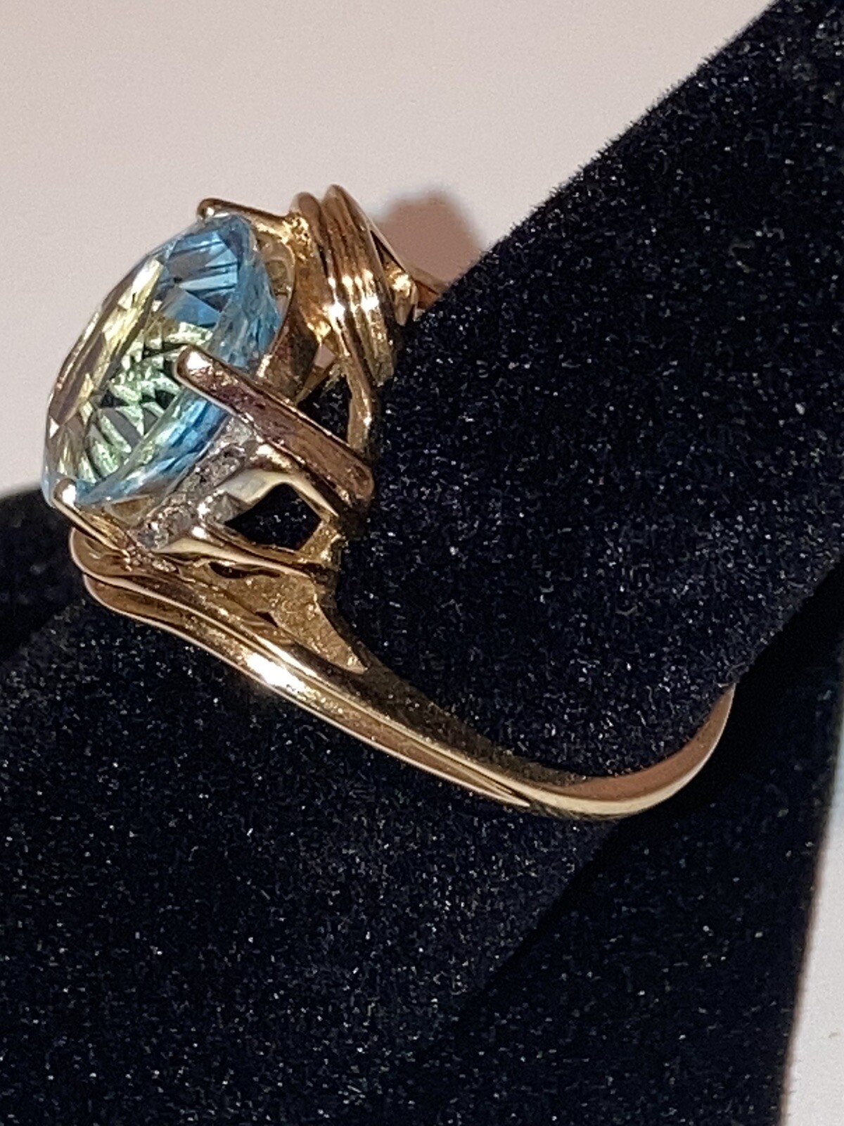 Estate signed FL 14k Gold Natural Blue Topaz & Diamond Cocktail Ring size 6.75