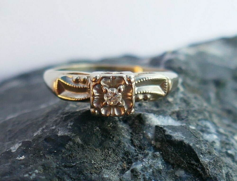 1950’s Vintage Ladies 14K White Gold Diamond Ring – Size 7.5 – 0.04 Carats