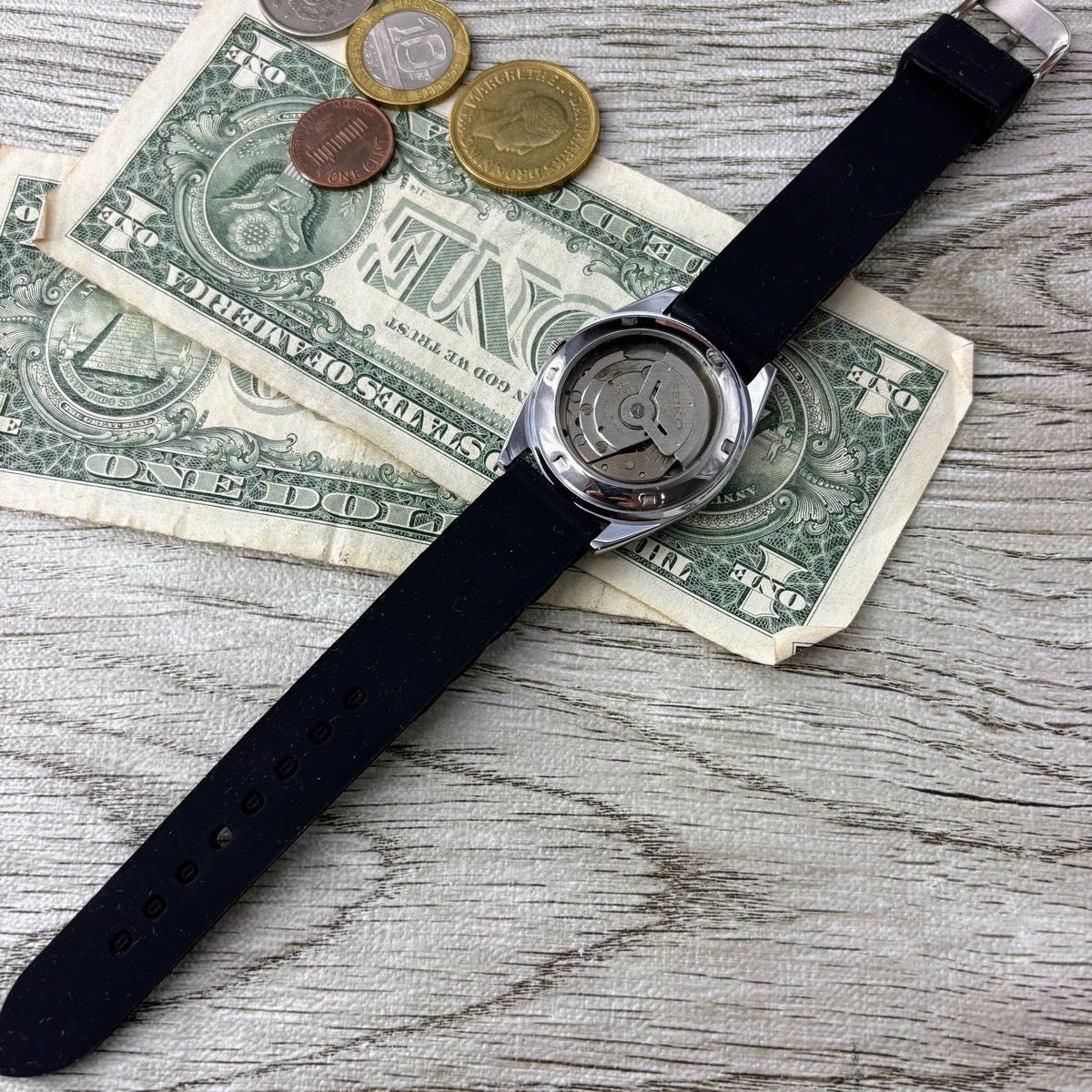 Seiko Vintage Automatic Men’s Watch Black Dial Day Date Skeleton Back Japan