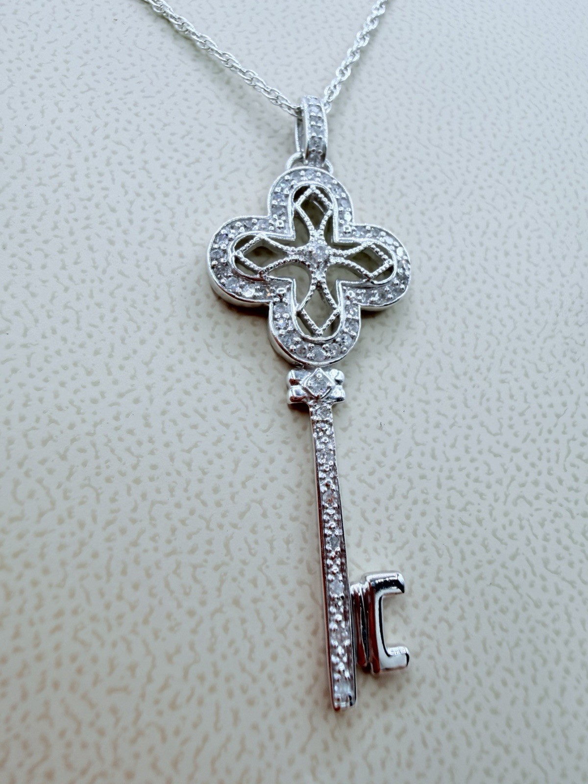925 Sterling Silver Diamond Key Necklace 2” Pendant 18” Chain 0.21ct Natural