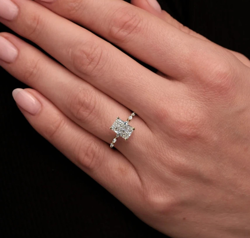 IGI 3.00 Ct Radiant Cut EF/VS1 Lab Grown Diamond Engagement Ring 14K Yellow Gold