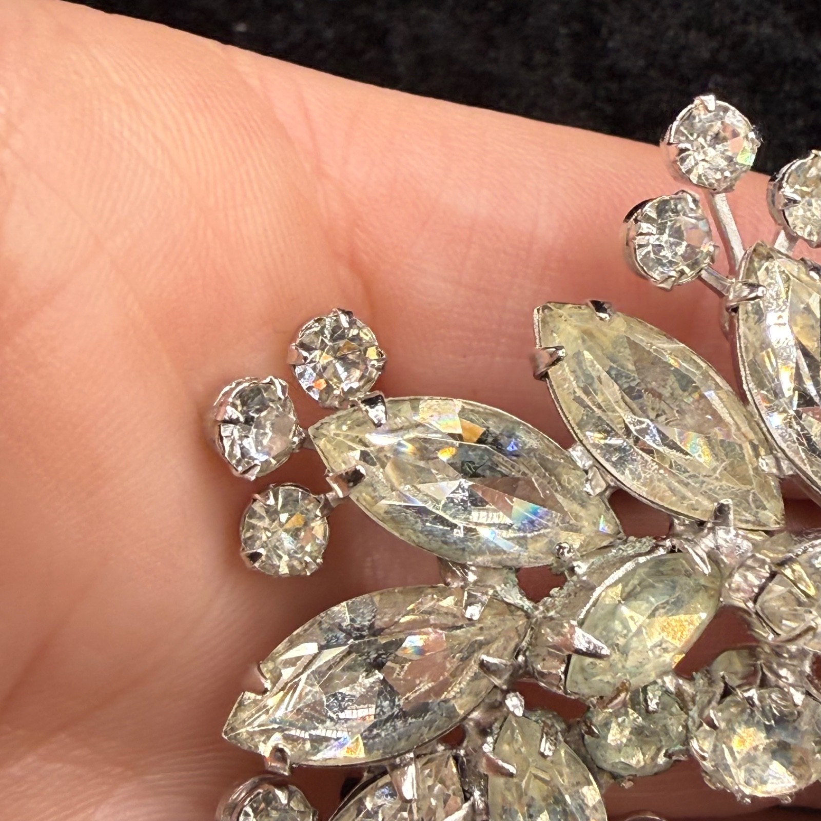Vintage Weiss Rhinestone Brooch Spray Stunning Clear Sparkle