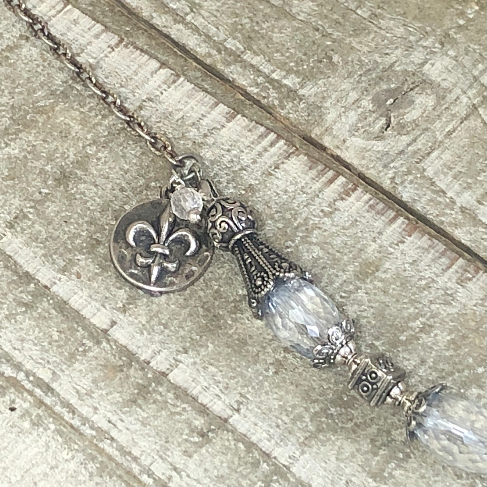 Art Deco Choker Faceted Glass Beads, Pewter Bead Caps, Fleur de Lis Charm