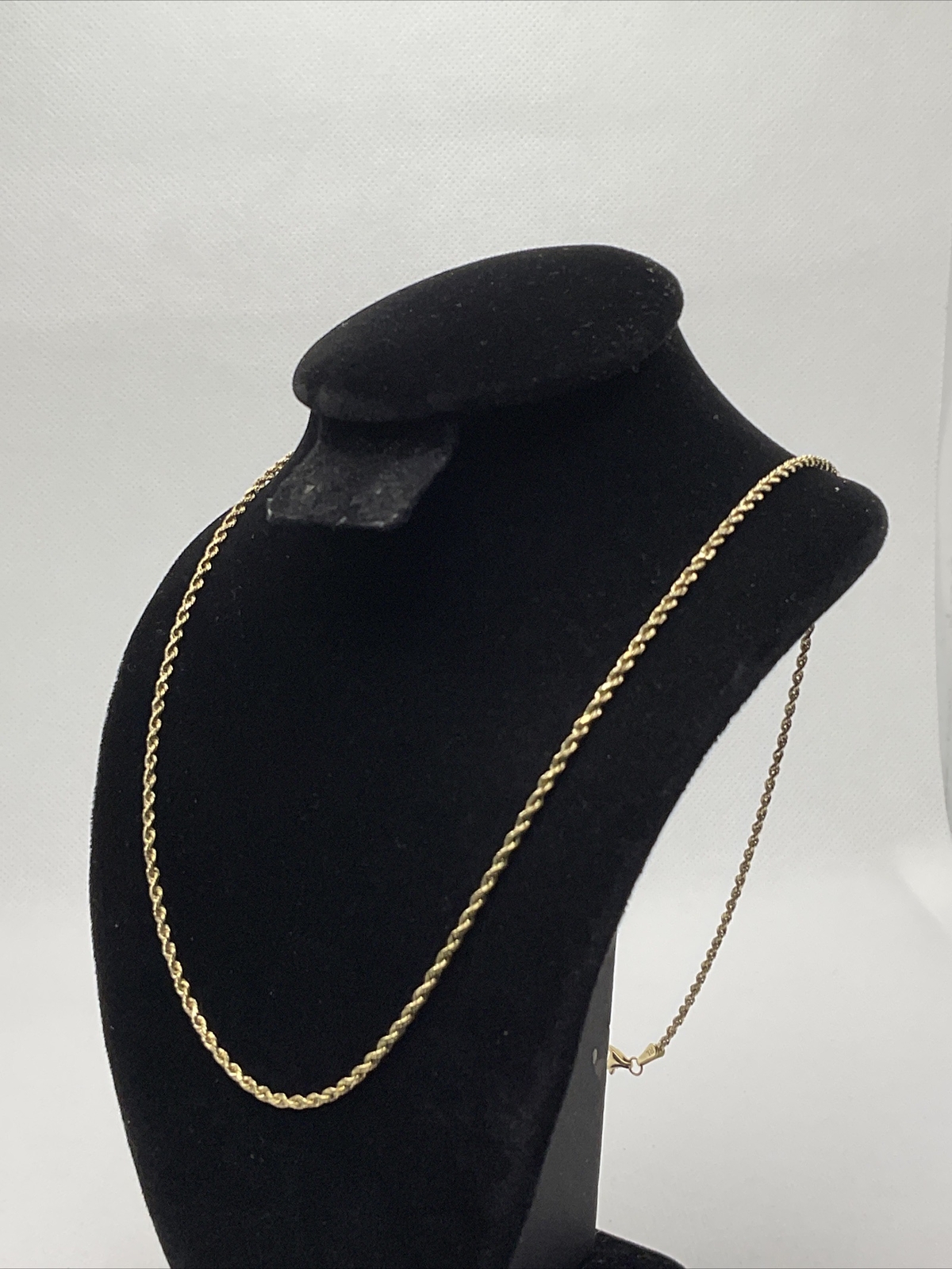 14K Yellow Gold Diamond Cut 1.7mm wide ROPE Chain Necklace 21.75” long 2.9gr.
