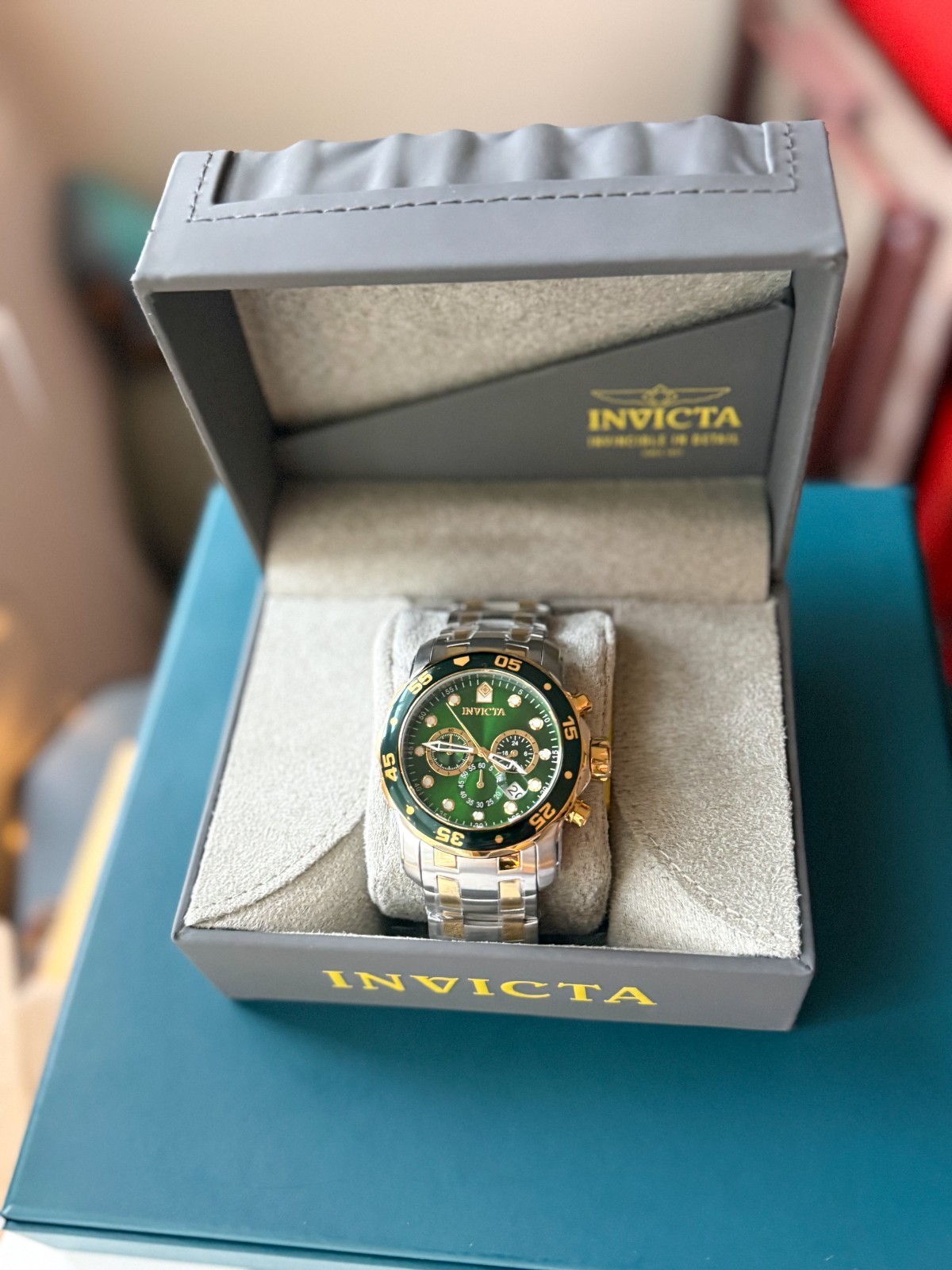 New Invicta Pro Diver Scuba Men’s Chronograph Watch Green/Gold 40191