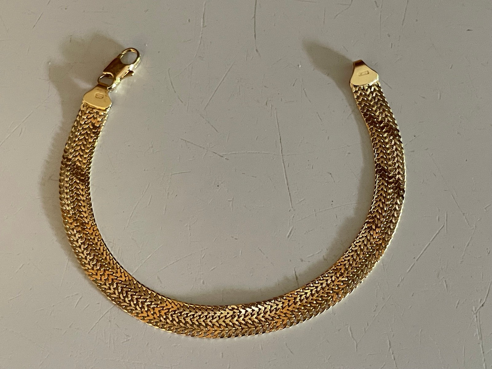 14 KT Yellow Gold Bracelet 6.07 G 7 in. Italy Beautiful