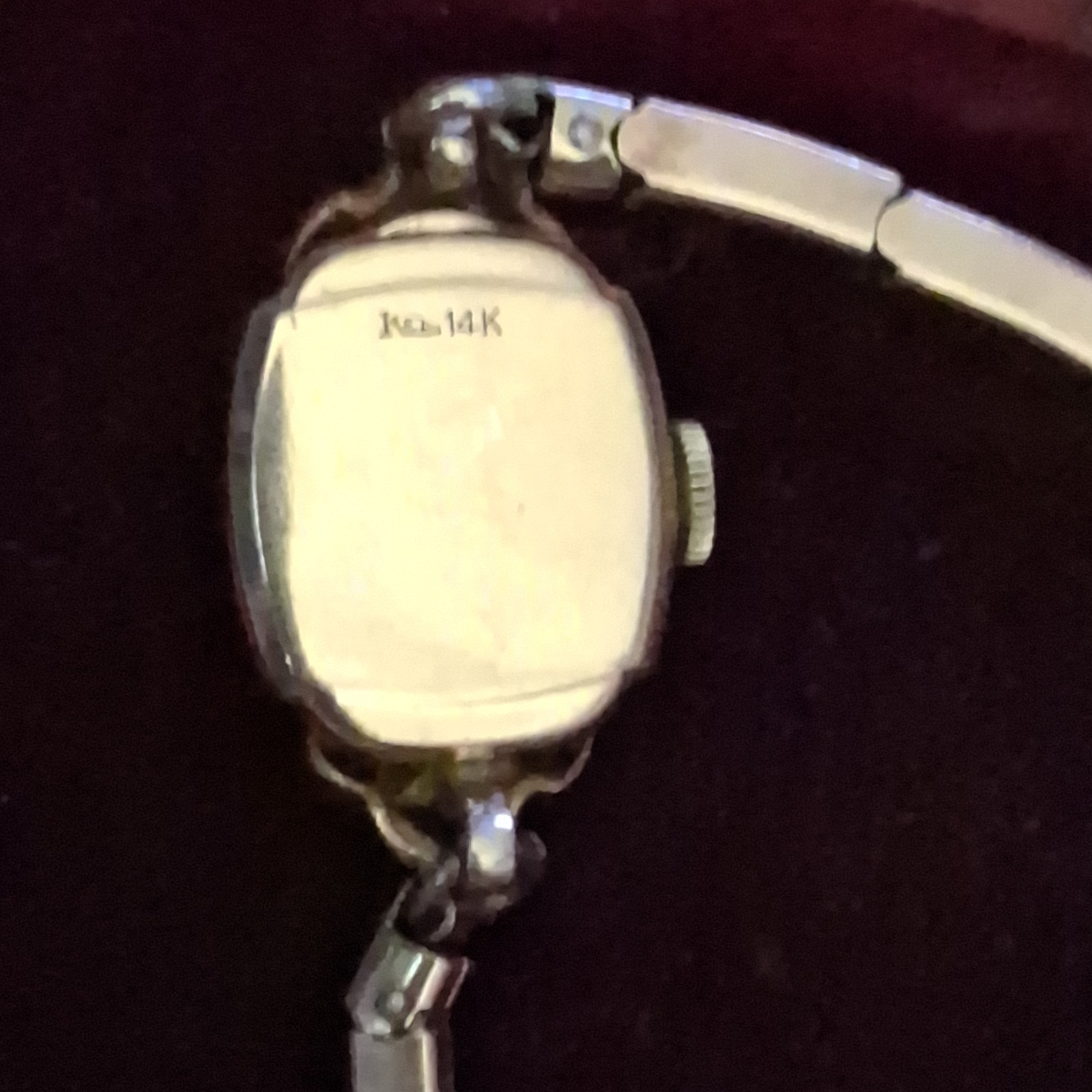 Longines Women’s Manual Mechanical Dress Watch Solid Gold Case