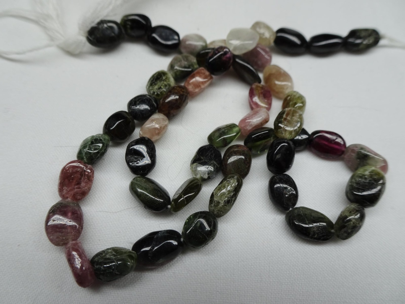 13 1/2″ Strand Natural Tourmaline Puffy Oval 6-7mm Long Stone Beads A611 DNG