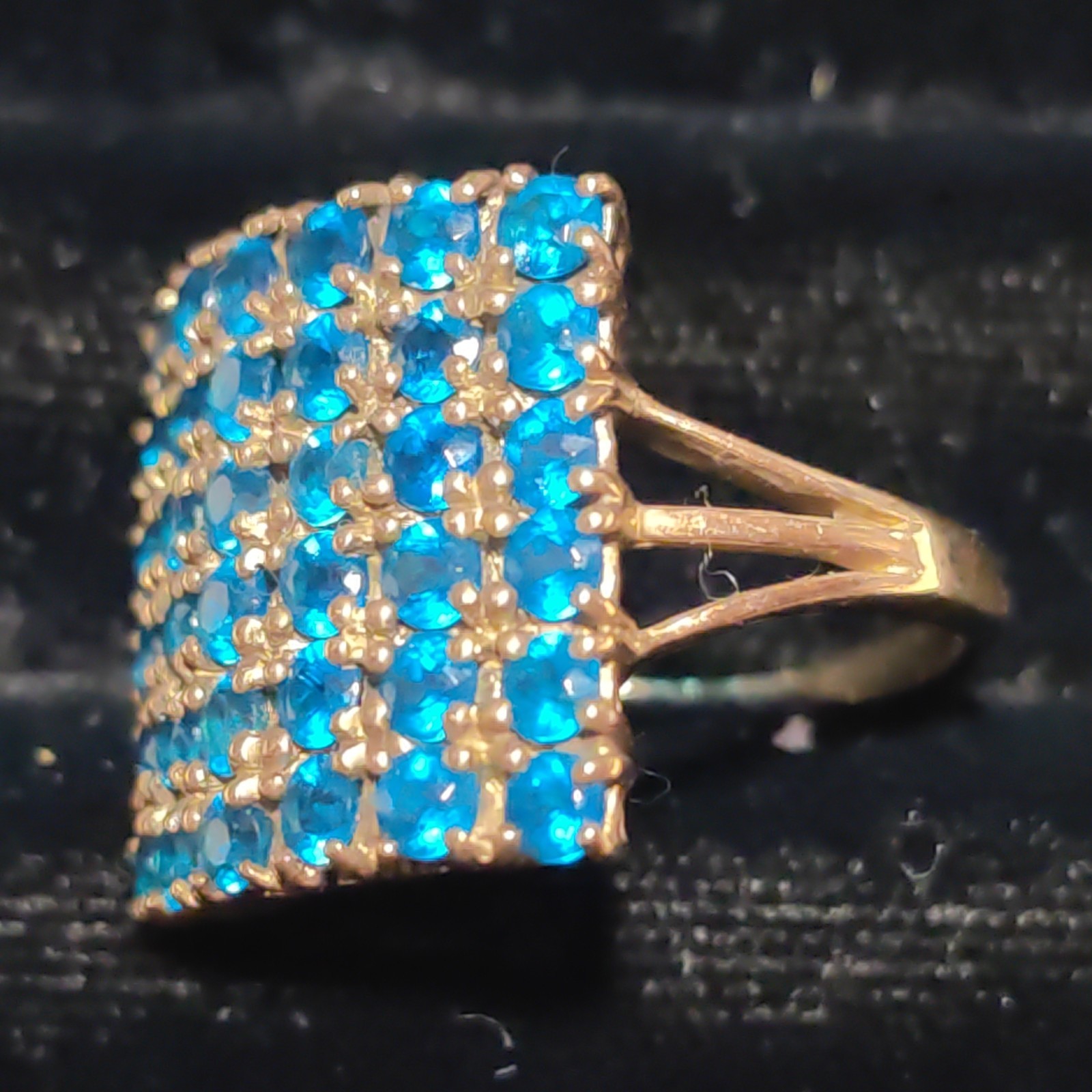 9ct 9K 375 Gold Blue Stone Dress Ring Size 0. 17.5 7 4.64g R&C Birmingham
