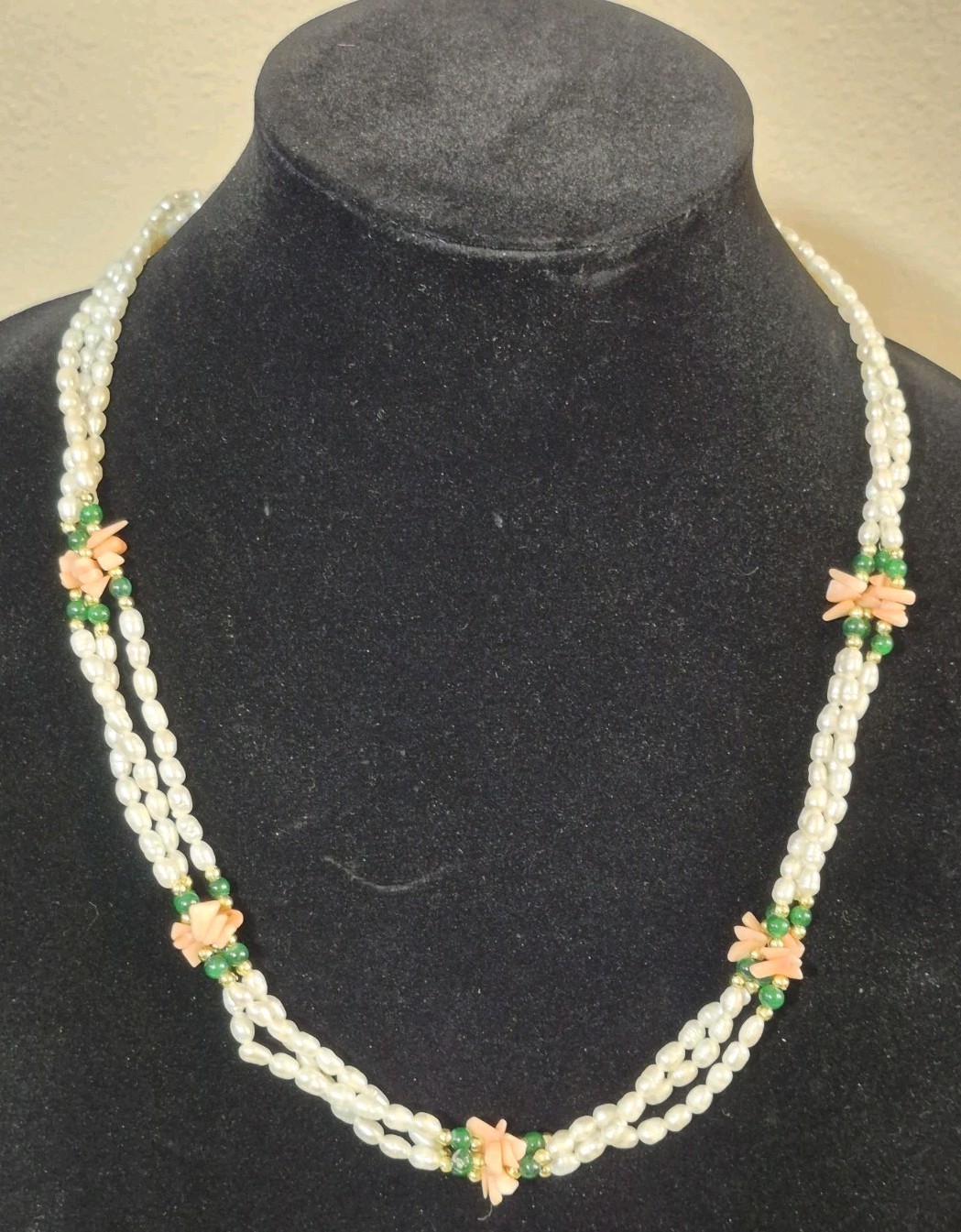 Rice Pearl 3 Strand Necklace 22” Coral Green Goldtone Push Lock Clasp Vintage