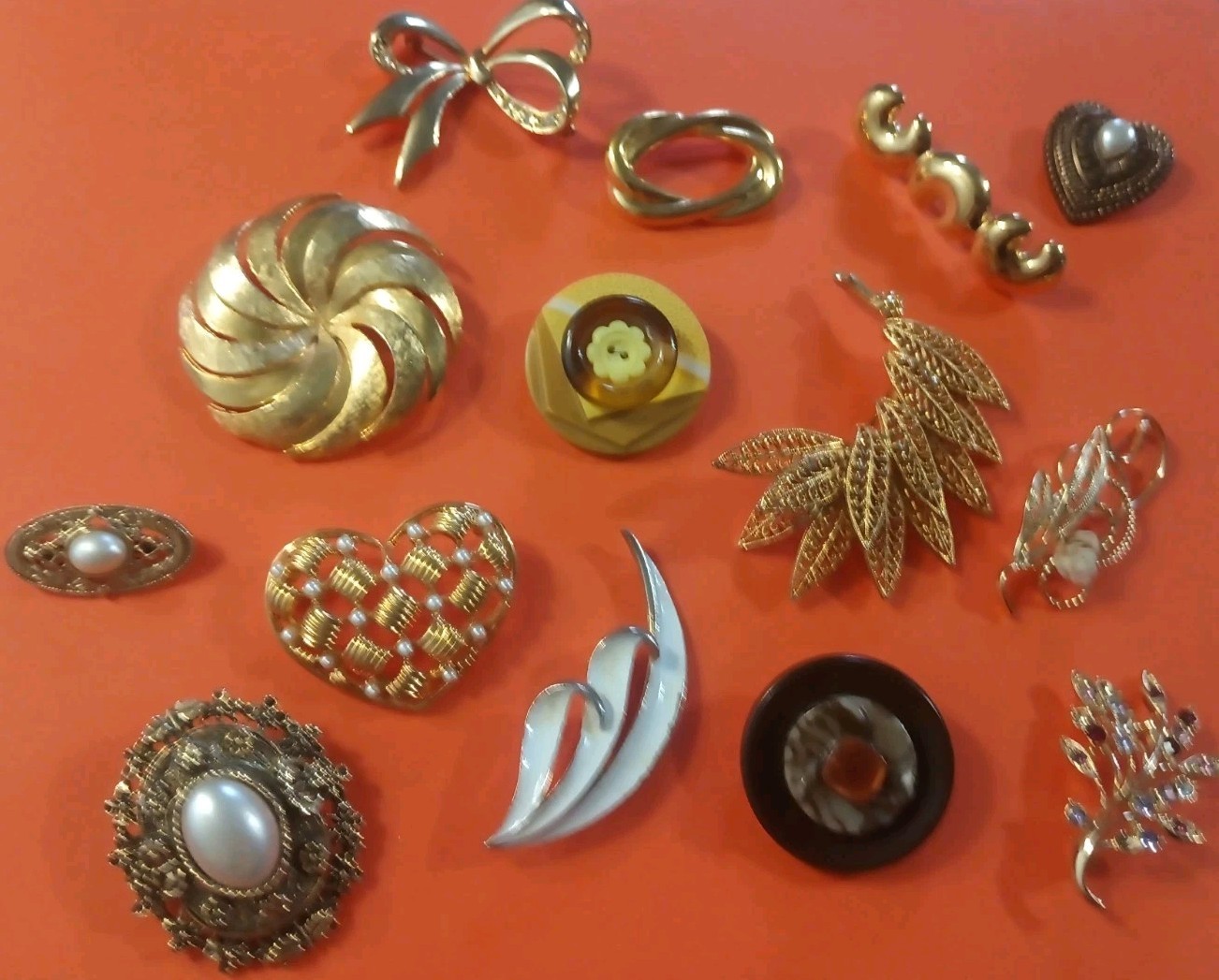 Vintage Brooch Pin Lot 14 Unique Variety Costume Jewelry As Pictured