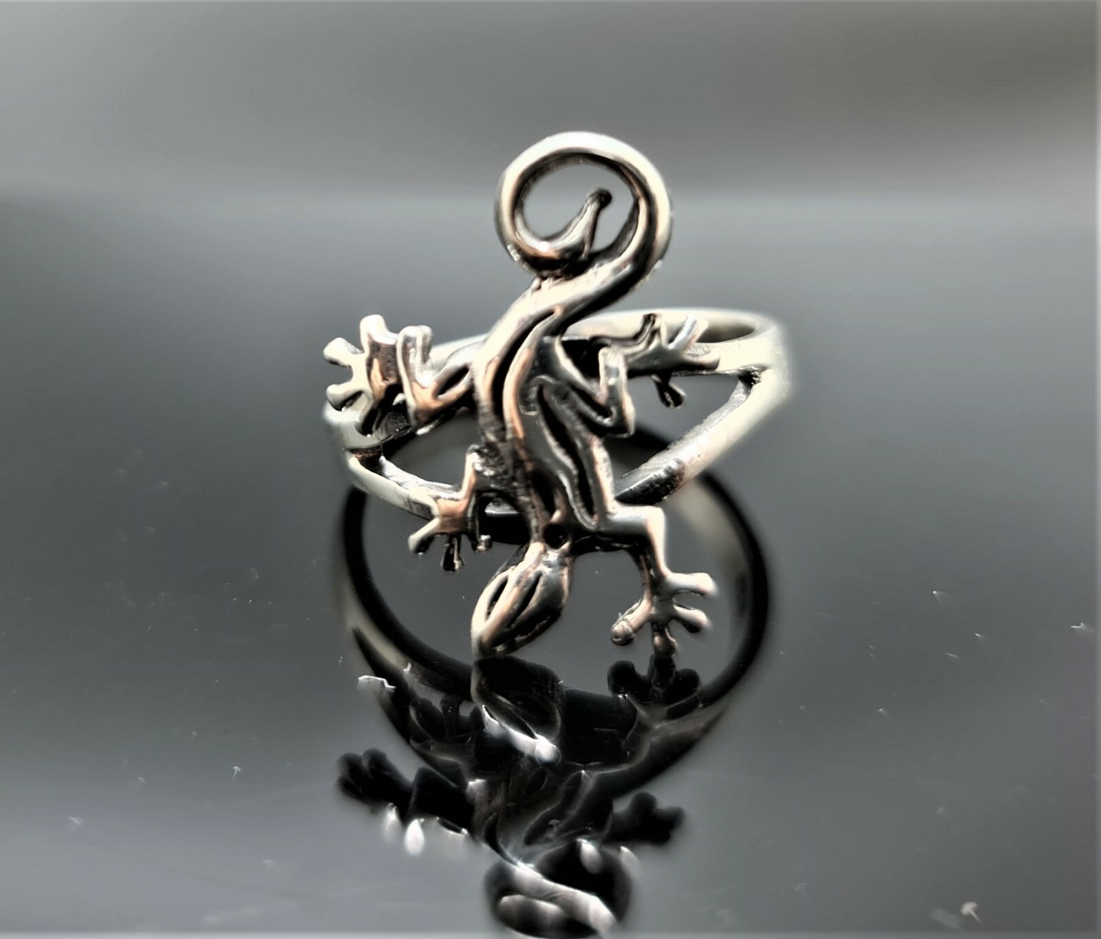 Lizard Ring STERLING SILVER 925 Gecko Lizard Handmade Animal Jewelry Gift
