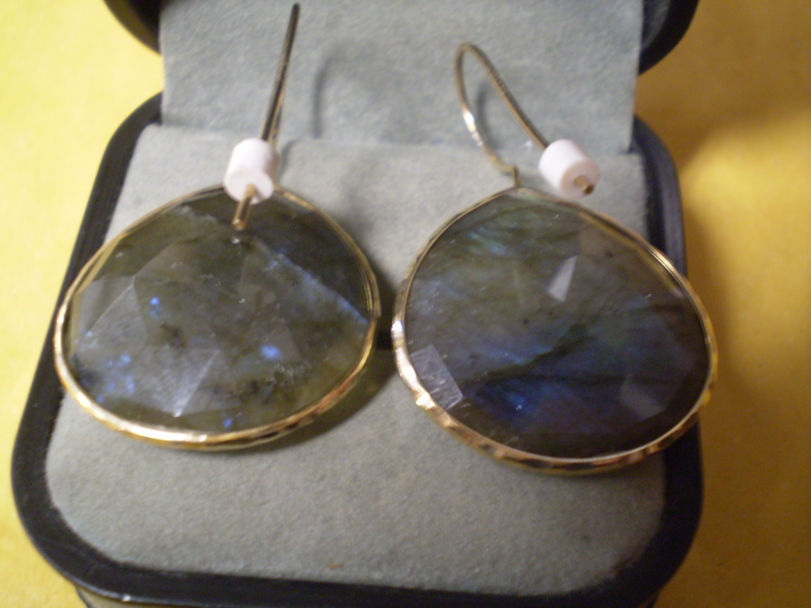 Pair 14K Yellow Gold Ladies Abalone Dangle Earrings 8.8 grams