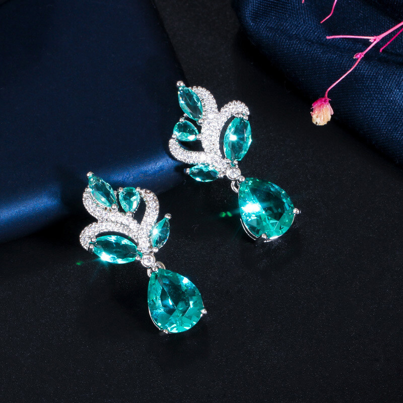 Women Silver Plated Green Cubic Zirconia Leaf Dangle Drop Earrings Party Jewelry